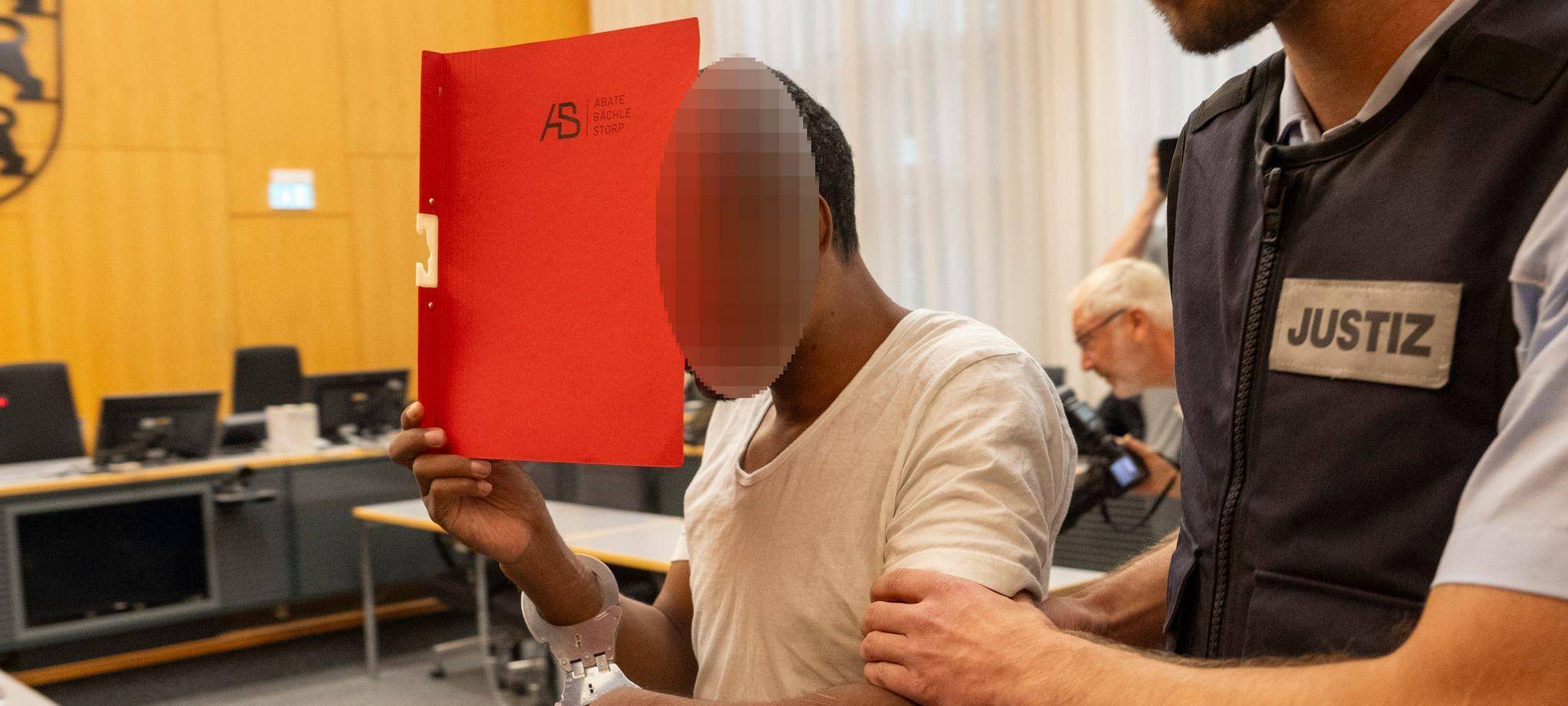 Prozess nach Messerangriff in Einkaufszentrum