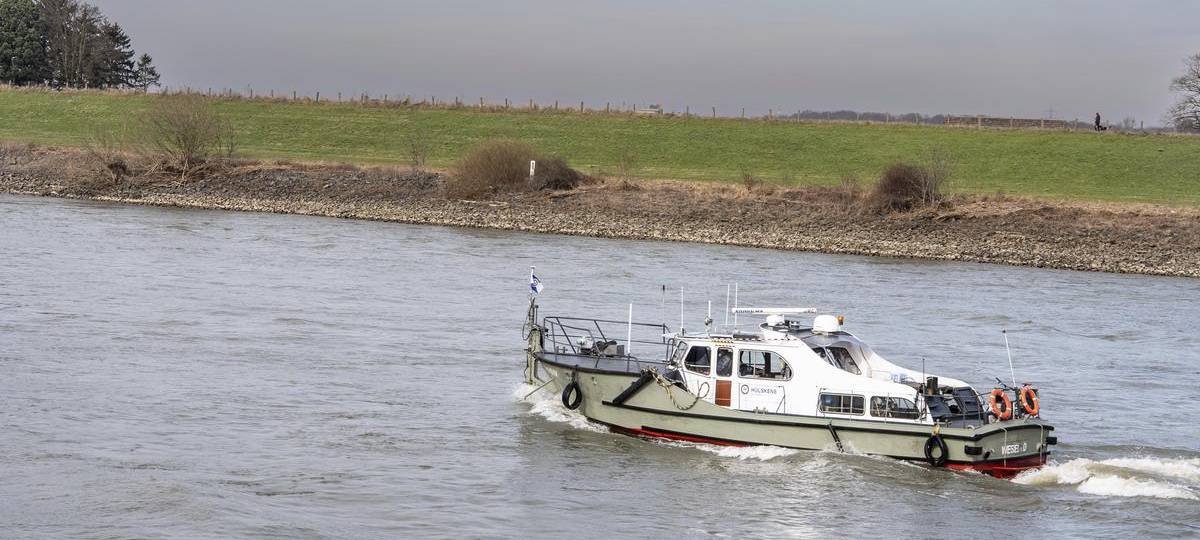 Arbeiten im Flussbett zwischen Duisburg und Krefeld fertig