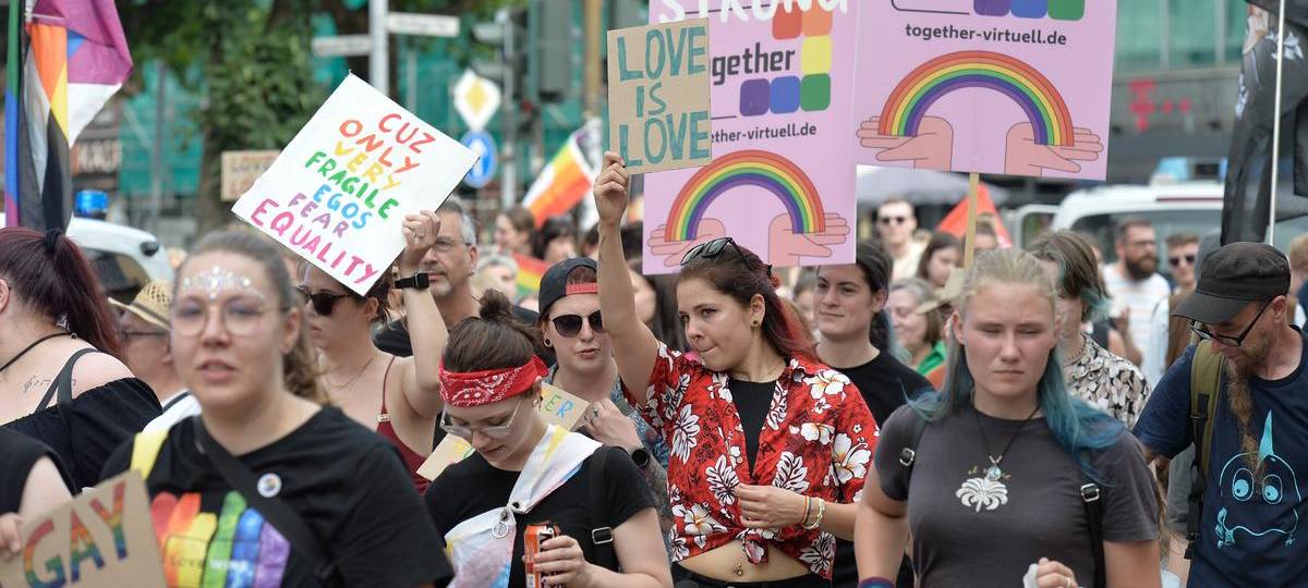 CSD Moers am Samstag – „Seid bunt!"