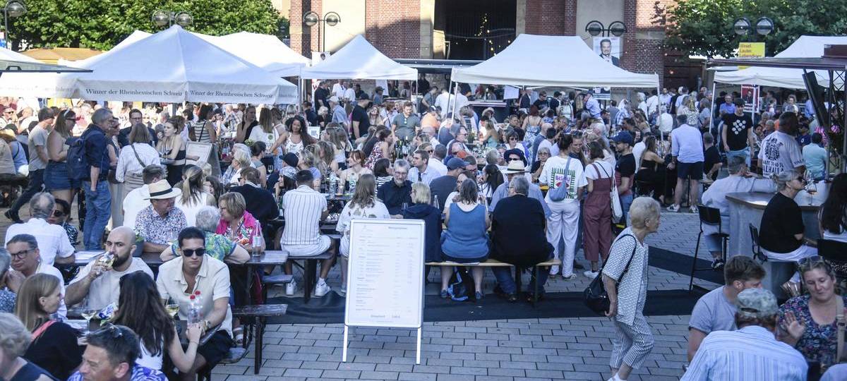 Weinfest in Wesel startet