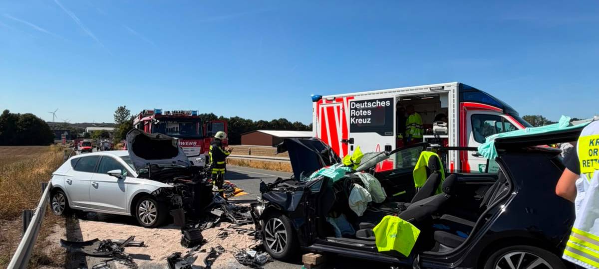 Auto geriet auf B528 in Kamp-Lintfort in den Gegenverkehr