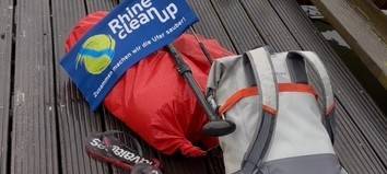 Stand-up-Paddle gegen Müll in Wesel