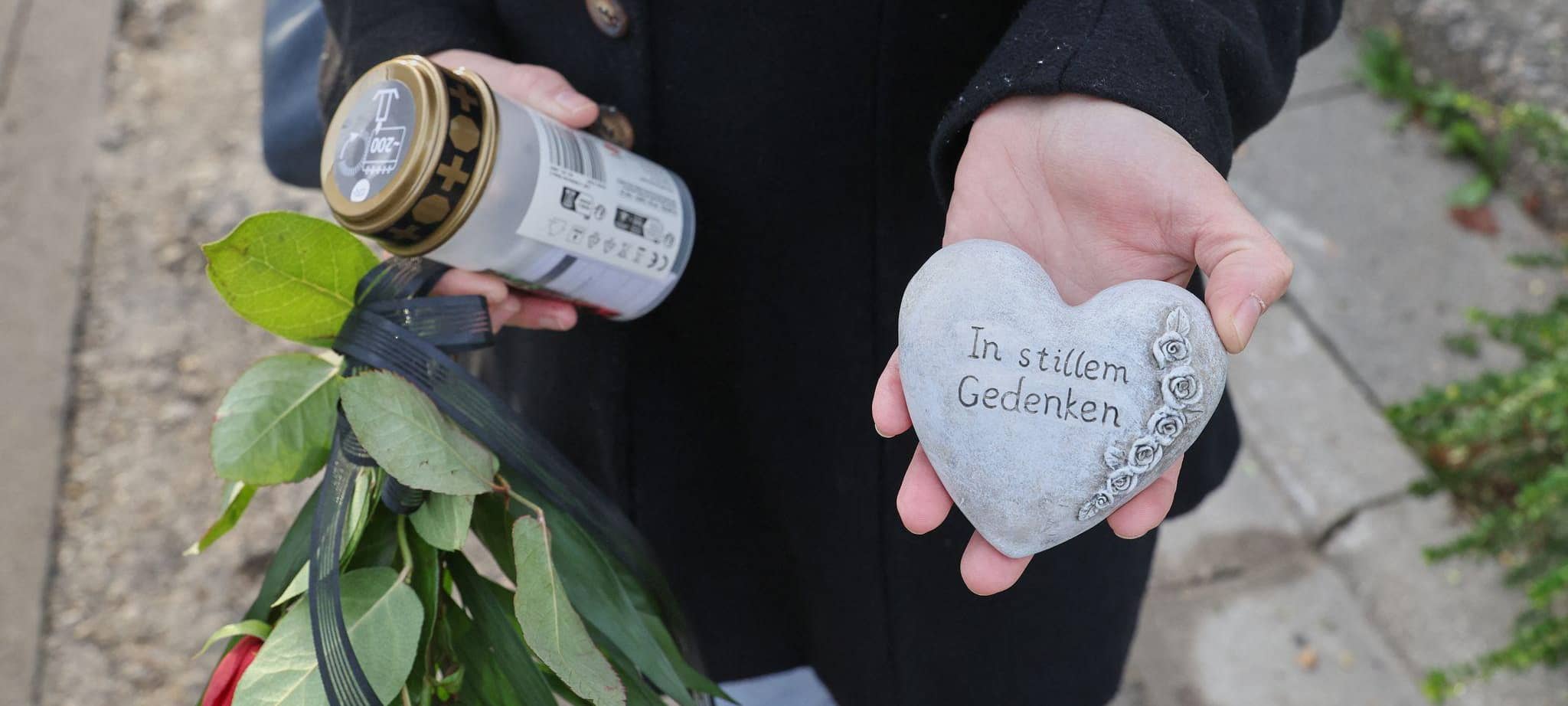 Zwei Behördenmitarbeiter bei Waffenkontrolle erschossen