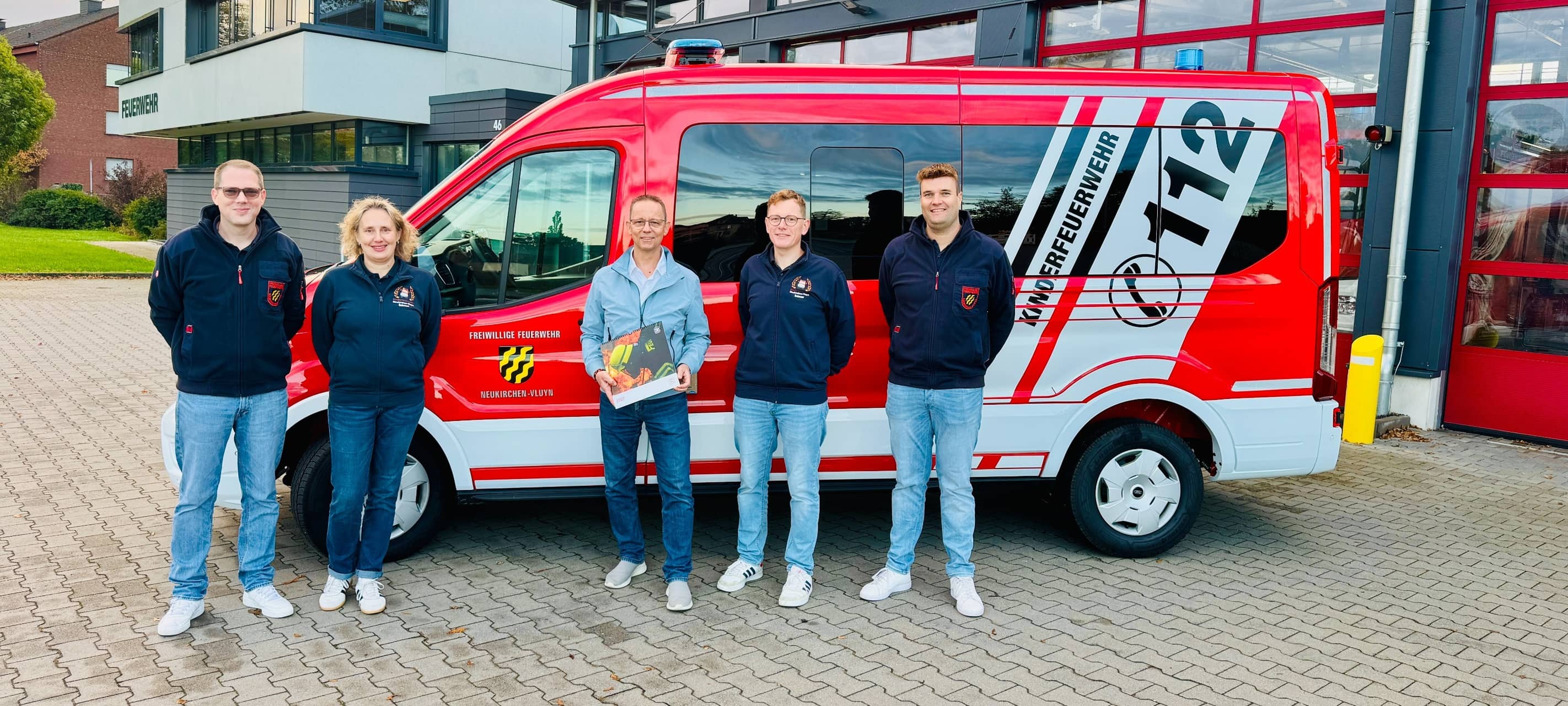 Neues Fahrzeug für die Kinderfeuerwehr in Neukirchen-Vluyn
