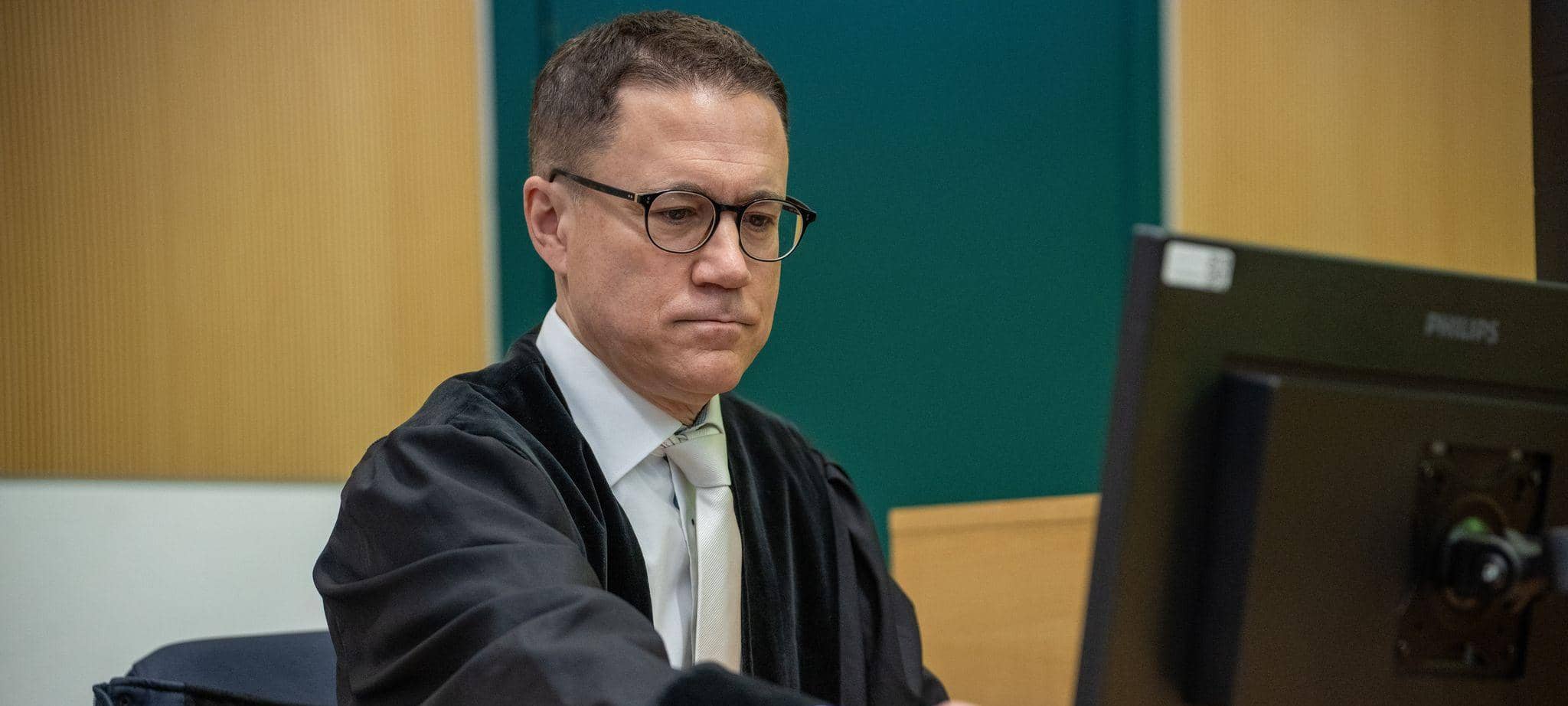 Prozessbeginn - 19-Jähriger wegen Mord und Totschlag angeklagt