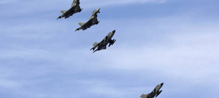 Kampfjets über dem Niederrhein