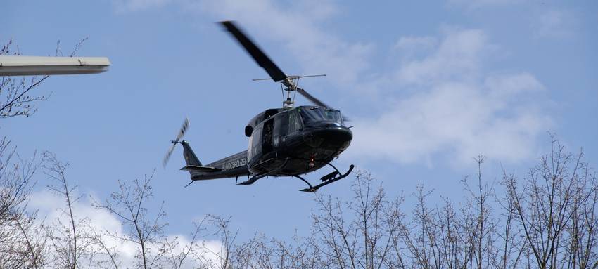 Maskierte überfallen Dinslakener auf der A40