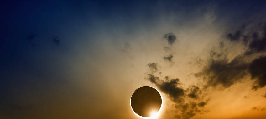 Gemeinsames Beobachten der Sonnenfinsternis in Dinslaken