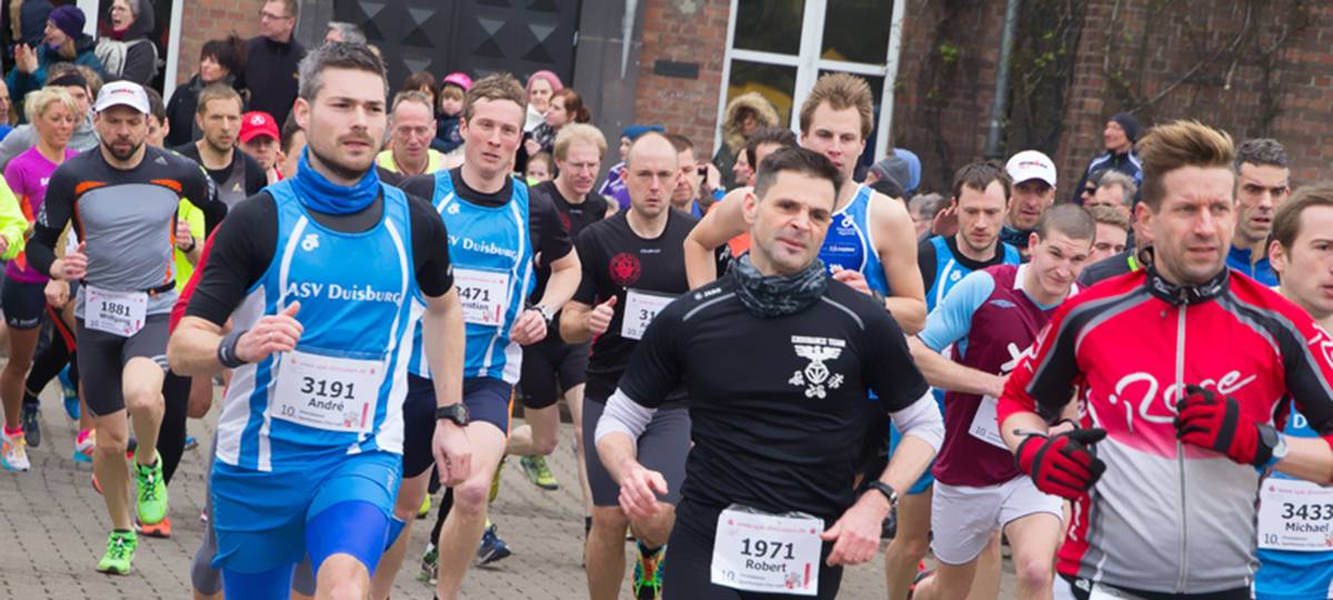 Läufer beim Sparkassenlauf in Dinslaken.