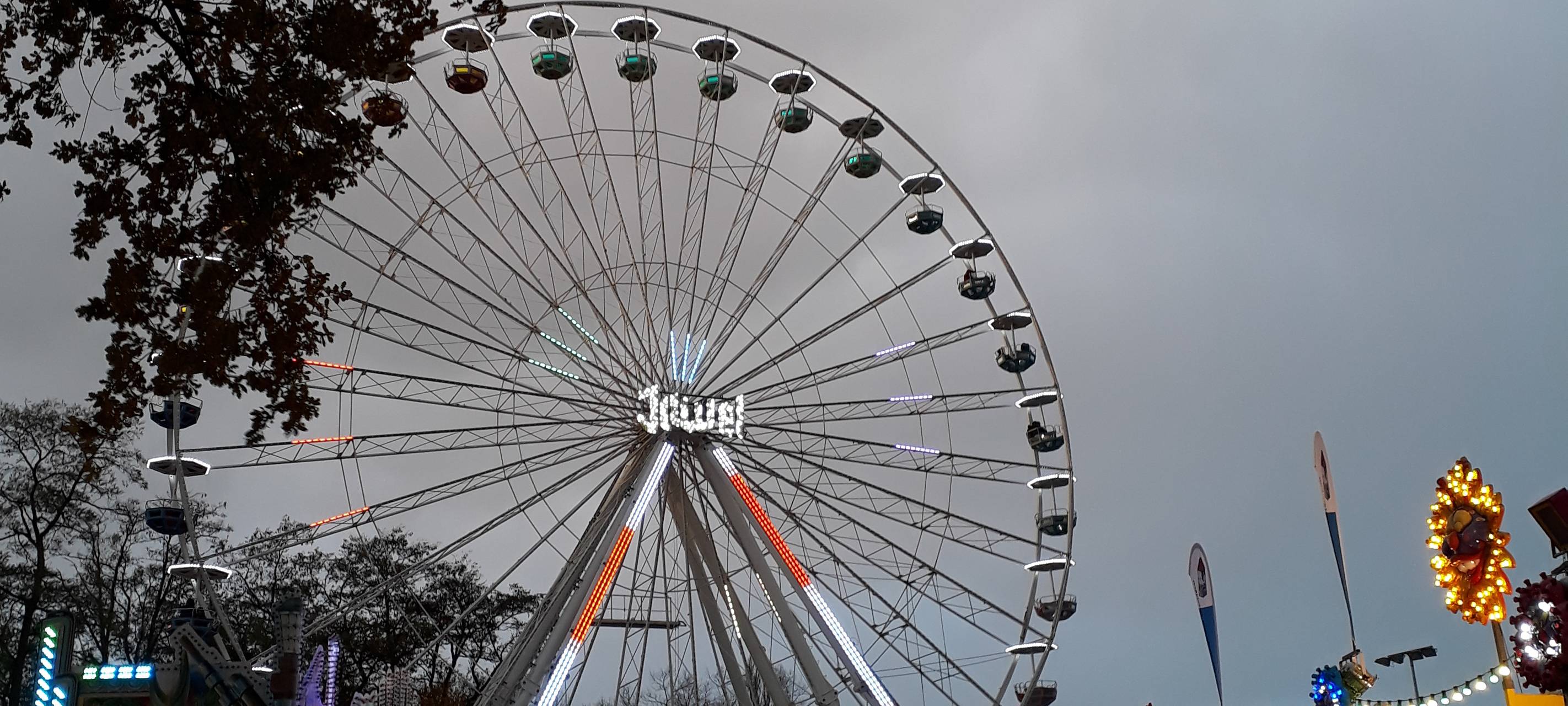 Dinslaken freut sich über gut besuchte Martinikirmes