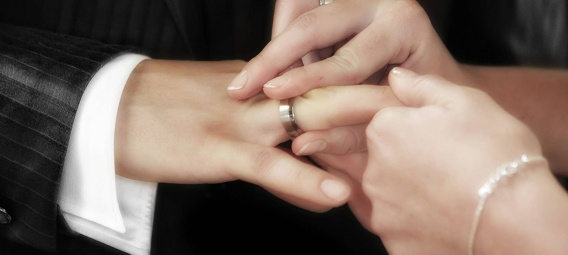 Weniger Ehen im Kreis Wesel werden geschieden