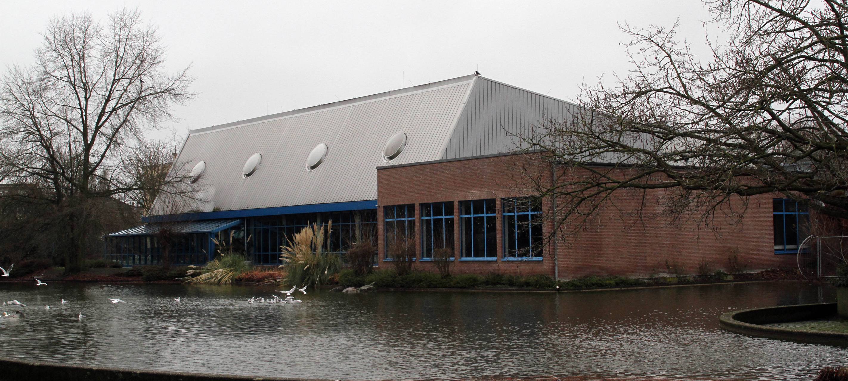 Heubergbad in Wesel könnte bald neuen Wohnungen weichen