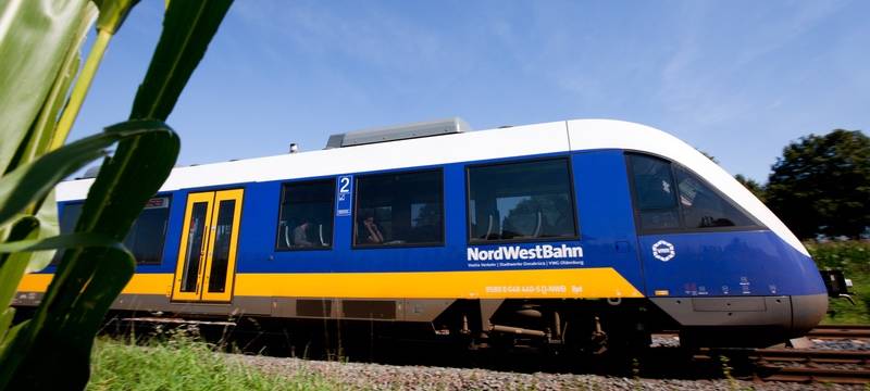 RB31 - Der Niederrheiner - Zug der NordWestBahn auf der Strecke Duisburg, Rheinhausen, Trompet, Moers, Rheinberg, Millingen, Alpen, Xanten.
Mit freundlicher Genehmigung von Maik Seete, Presse- und Öffentlichkeitsarbeit NordWestBahn.
