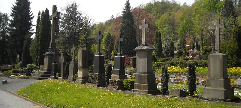 Friedhofsflächen mal knapp, mal großzügig im Kreis Wesel