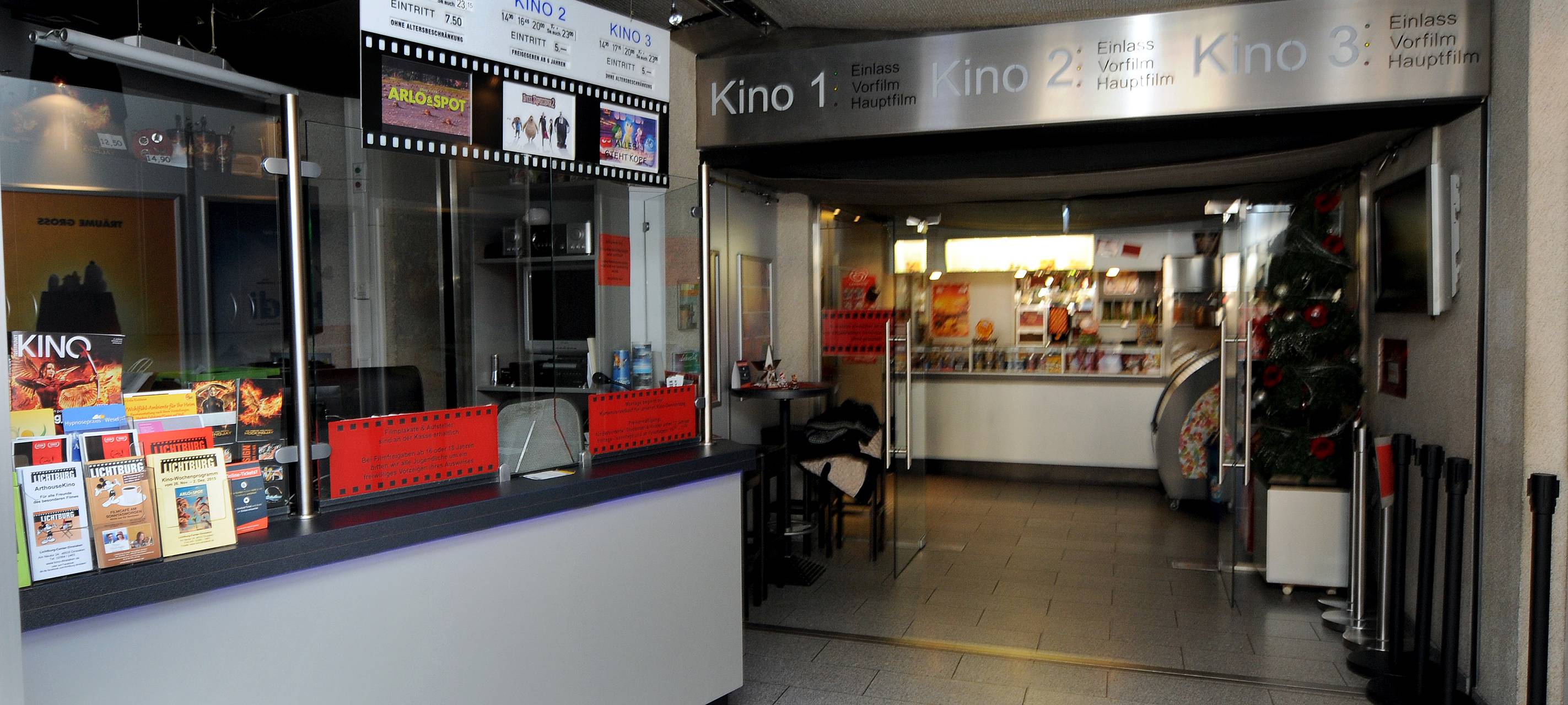 Suche nach Blindgängern auf Areal für Dinslakener Kino