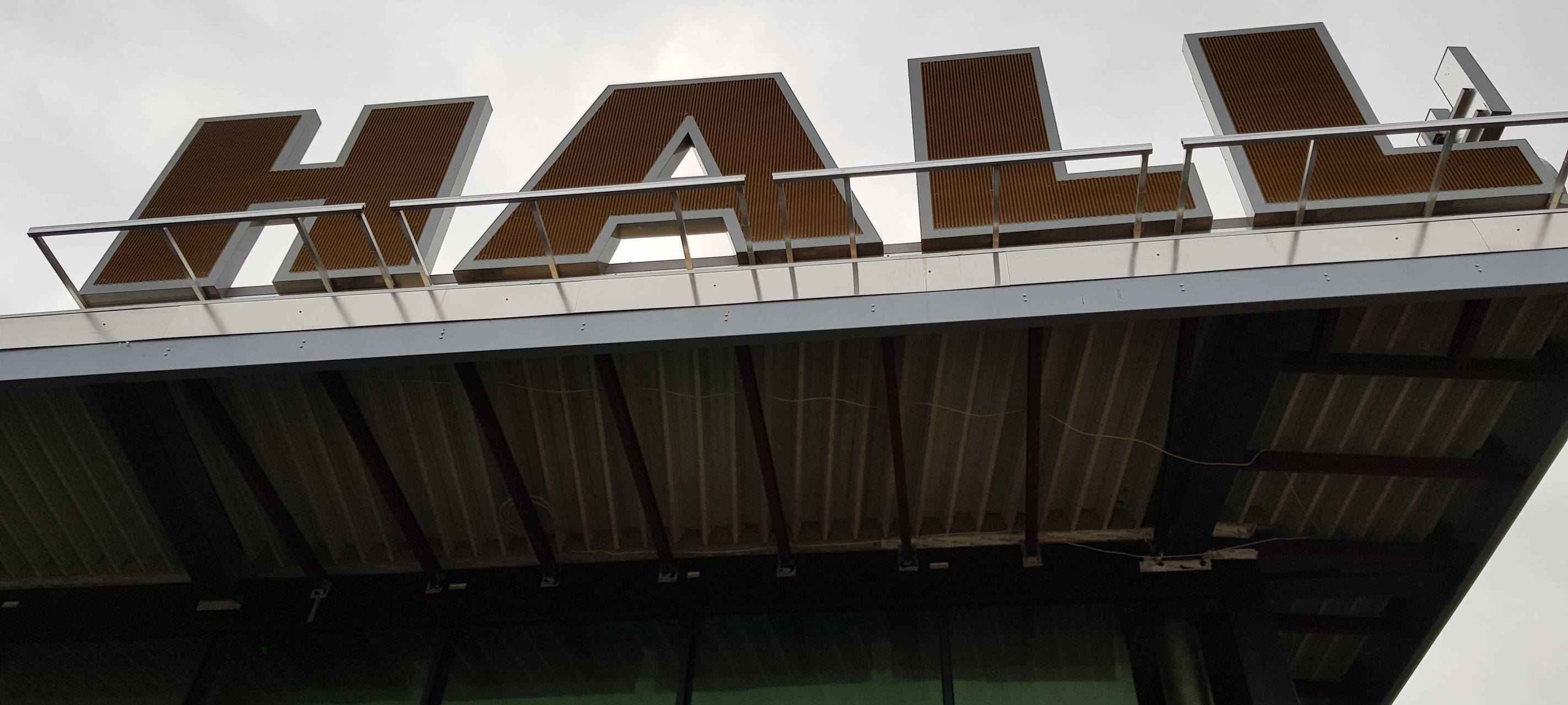 Wegen des Dauerlockdowns: Kino in Kamp-Lintfort setzte am Abend leuchtendes Zeichen