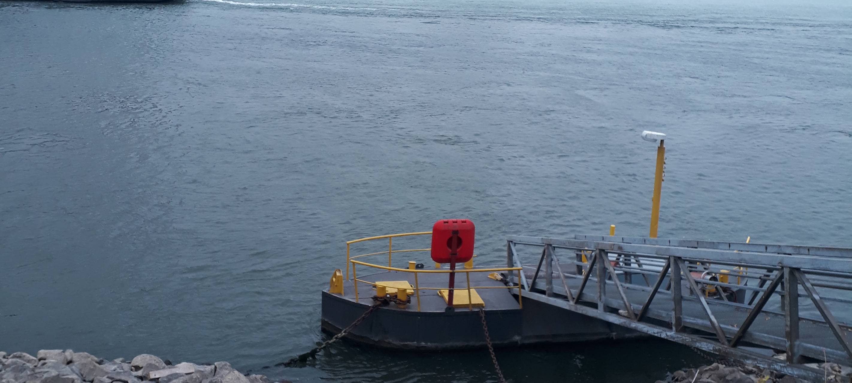 Lage am Rhein bei Wesel trotz viel Regens noch entspannt