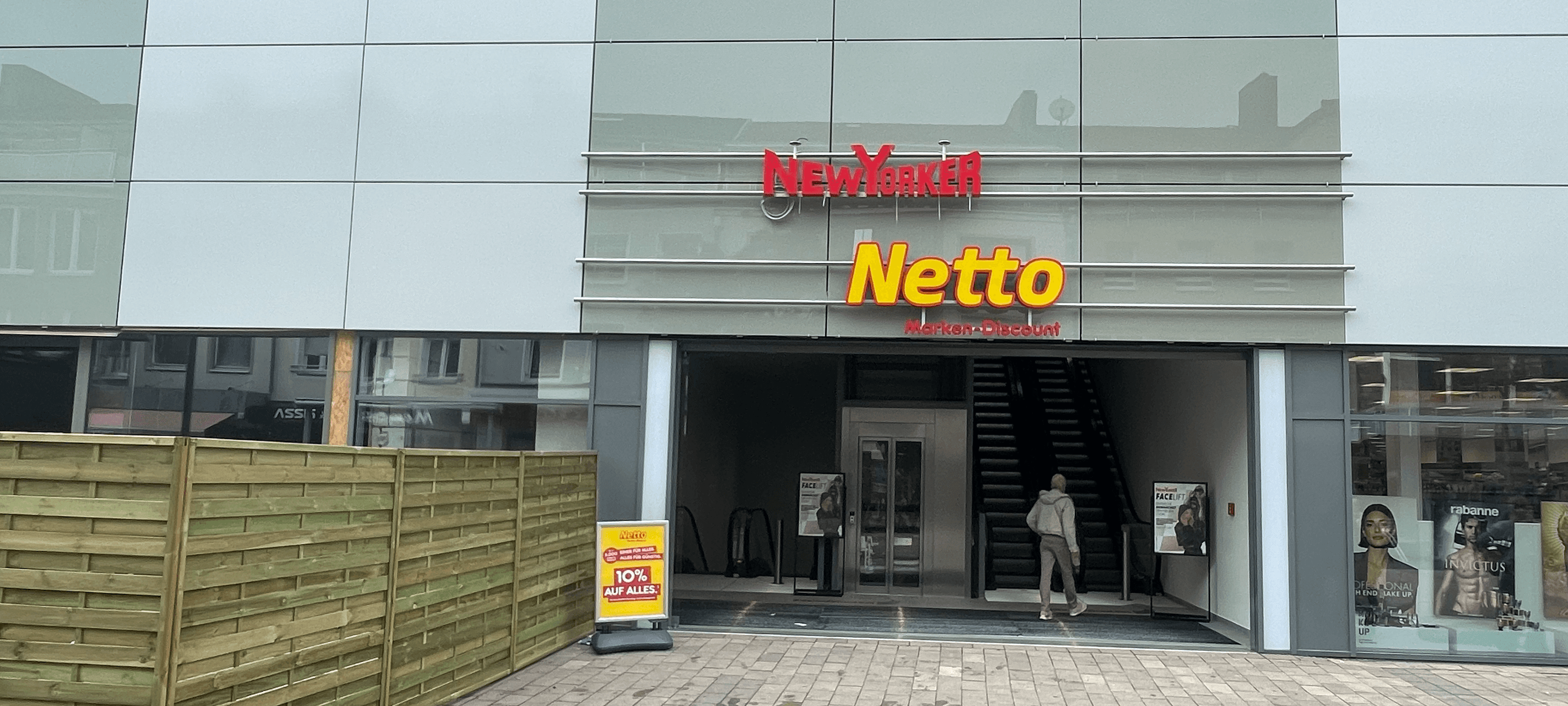 Im ehemaligen Kaufhof in Wesel hat jetzt auch Netto eröffnet